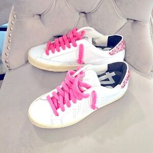 NEW NEVER WORN P448 WOMENS SNEAKERS
